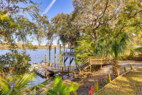 Boathouse with Screened Porch Quiet Chiefland Home